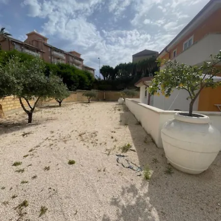 Il Gigante Comfort A Due Passi Dalla Valle Dei Templi 3* Agrigento