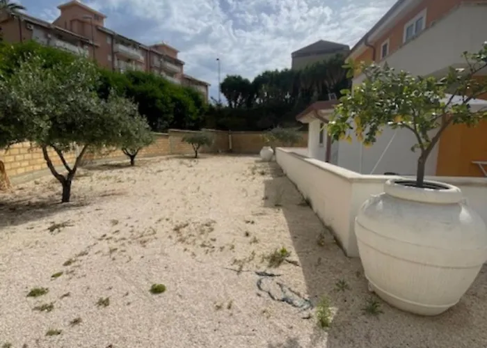 Il Gigante Comfort A Due Passi Dalla Valle Dei Templi 3* Агридженто